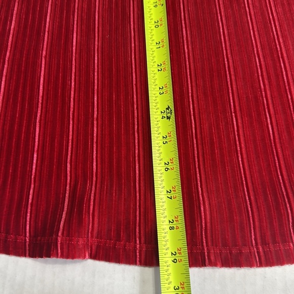 Torrid Red Velvet Pleated Goddess Top Sleeveless High Neck Womens Size 2X - Picture 10 of 12